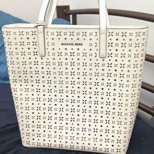 Michael Kors White Laser Cut Handbag Purse In New Condition
